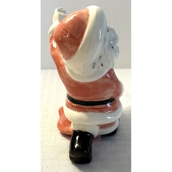 Vintage Santa and Mrs. Claus Ceramic Figurine Dancing together - Picture 5 of 11